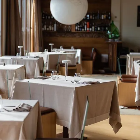 Sensi Πανδοχείο