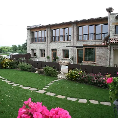 Sensi Πανδοχείο